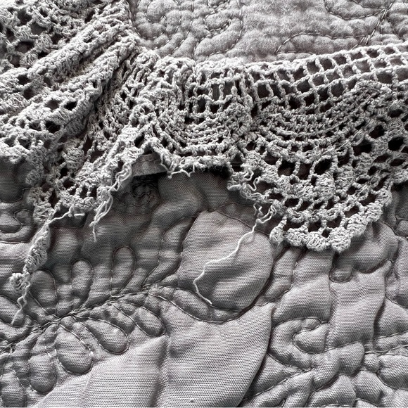 Martha Stewart Crochet Ruffle Quilt - Picture 6 of 6